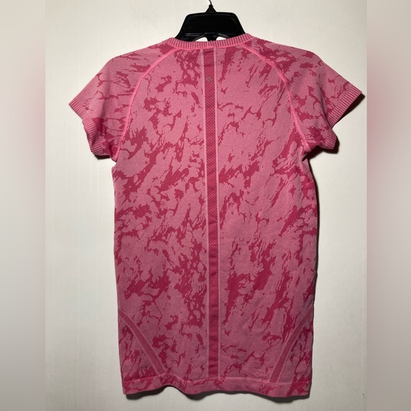 Lululemon Swiftly Tech Short Sleeve Crew Top Heathered Bon Bon Size 8 - Picture 6 of 16